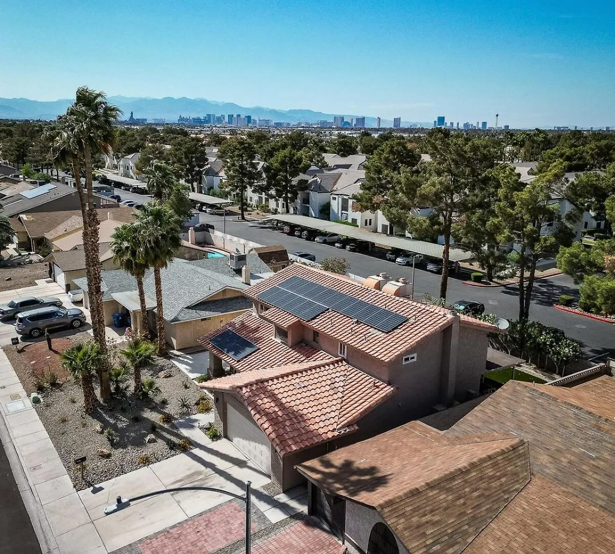Spacious Lux Estate L 8 Mins To Strip Las Vegas Vila