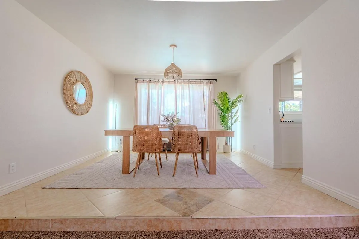 Spacious Lux Estate L 8 Mins To Strip Las Vegas 0*,  USA